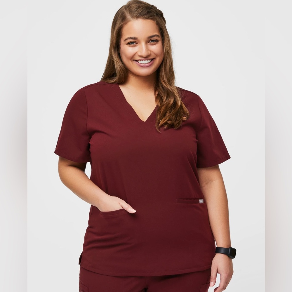 Figs Women’s Casma Three-Pocket Scrub Top, Color: Burgundy, Size: XL
